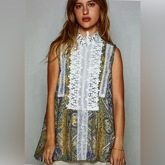 POL Tops - POL Sleeveless Paisley Tunic with White Lace Bib